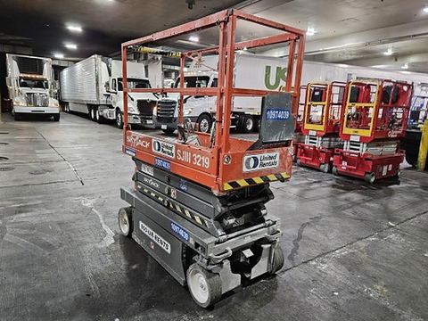 2019 SKYJACK SJIII3219 Scissor Lift 19' Electric