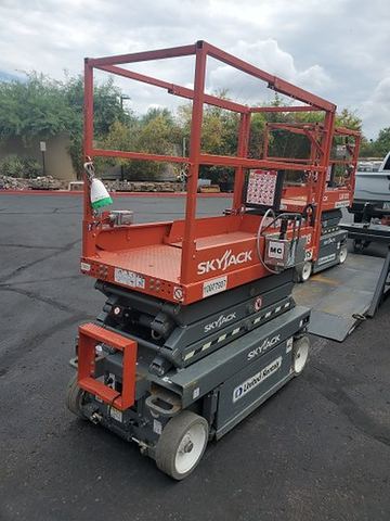 2019 SKYJACK SJIII3219 Scissor Lift 19' Electric