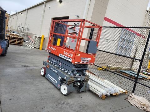 2019 SKYJACK SJIII3219 Scissor Lift 19' Electric