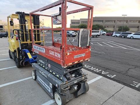 2019 SKYJACK SJIII3219 Scissor Lift 19' Electric