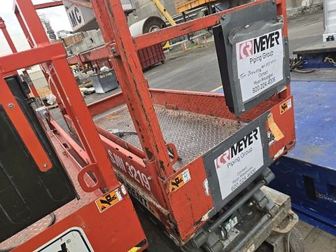 2019 SKYJACK SJIII3219 Scissor Lift 19' Electric