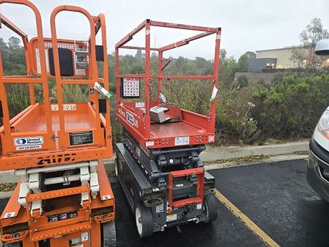 2019 SKYJACK SJIII3219 Scissor Lift 19' Electric