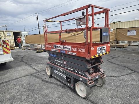 2019 SKYJACK SJIII3226 Scissor Lift 24-26' Electric 30-36" Wide