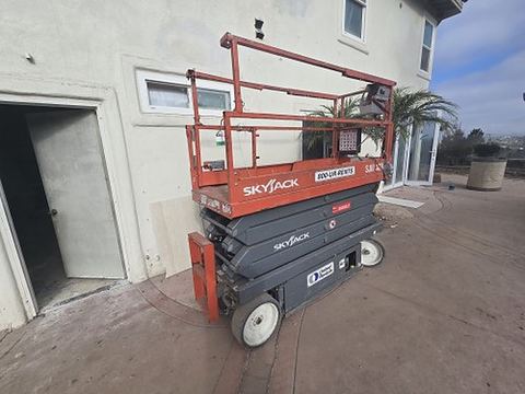 2019 SKYJACK SJIII3226 Scissor Lift 24-26' Electric 30-36" Wide