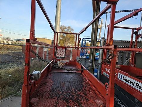 2019 SKYJACK SJIII3226 Scissor Lift 24-26' Electric 30-36" Wide