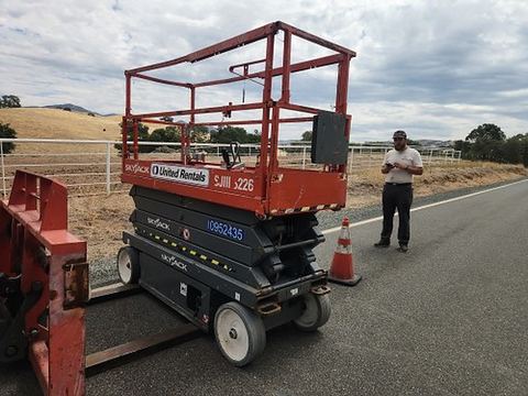 2019 SKYJACK SJIII3226 Scissor Lift 24-26' Electric 30-36" Wide