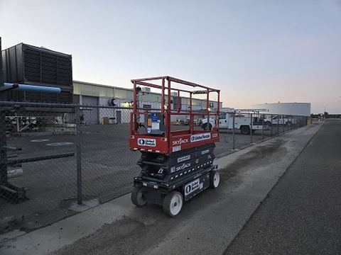 2019 SKYJACK SJIII3226 Scissor Lift 24-26' Electric 30-36" Wide
