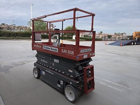 2019 SKYJACK SJIII3226 Scissor Lift 24-26' Electric 30-36" Wide