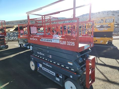2019 SKYJACK SJIII3226 Scissor Lift 24-26' Electric 30-36" Wide