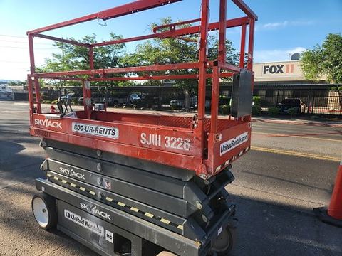 2019 SKYJACK SJIII3226 Scissor Lift 24-26' Electric 30-36" Wide