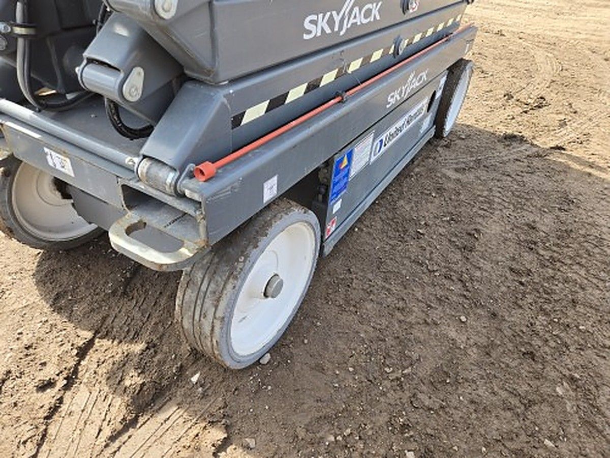 SKYJACK SJIII3226 photo 8