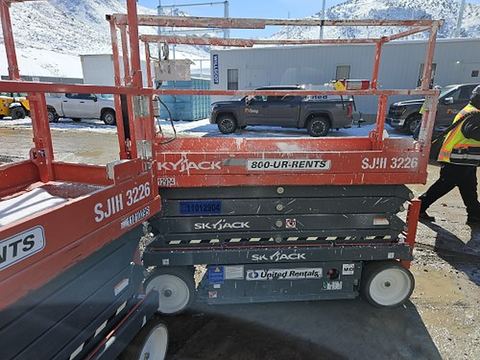 2019 SKYJACK SJIII3226 Scissor Lift 24-26' Electric 30-36" Wide
