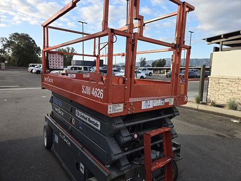 2019 SKYJACK SJIII4626 Scissor Lift 24-26' Electric 46-68" Wide