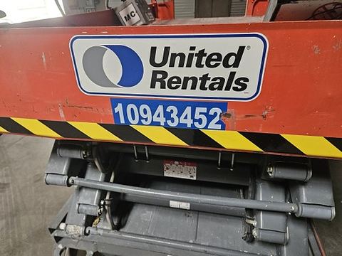 2019 SKYJACK SJIII4626 Scissor Lift 24-26' Electric 46-68" Wide