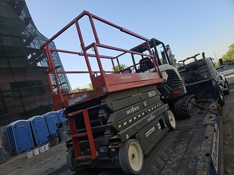 2019 SKYJACK SJIII4626 Scissor Lift 24-26' Electric 46-68" Wide