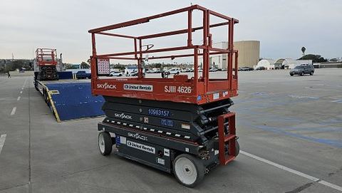 2019 SKYJACK SJIII4626 Scissor Lift 24-26' Electric 46-68" Wide