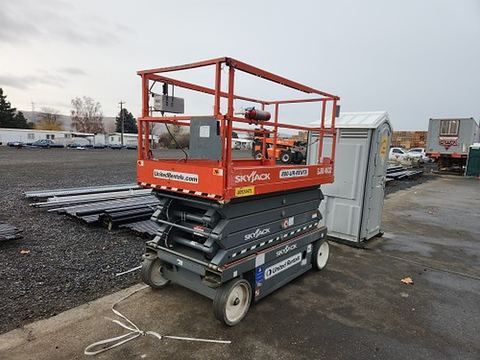 2019 SKYJACK SJIII4632 Scissor Lift 30-35' Electric 46-48" Wide