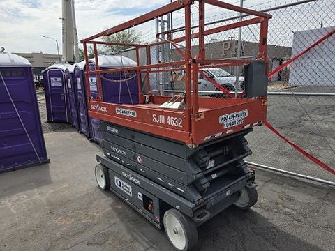 2019 SKYJACK SJIII4632 Scissor Lift 30-35' Electric 46-48" Wide