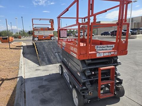 2019 SKYJACK SJIII4632 Scissor Lift 30-35' Electric 46-48" Wide