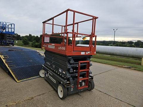 2019 SKYJACK SJIII4740 Scissor Lift 39-40' Electric 45-48"Wide