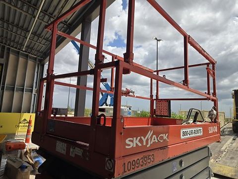 2019 SKYJACK SJIII4740 Scissor Lift 39-40' Electric 45-48"Wide