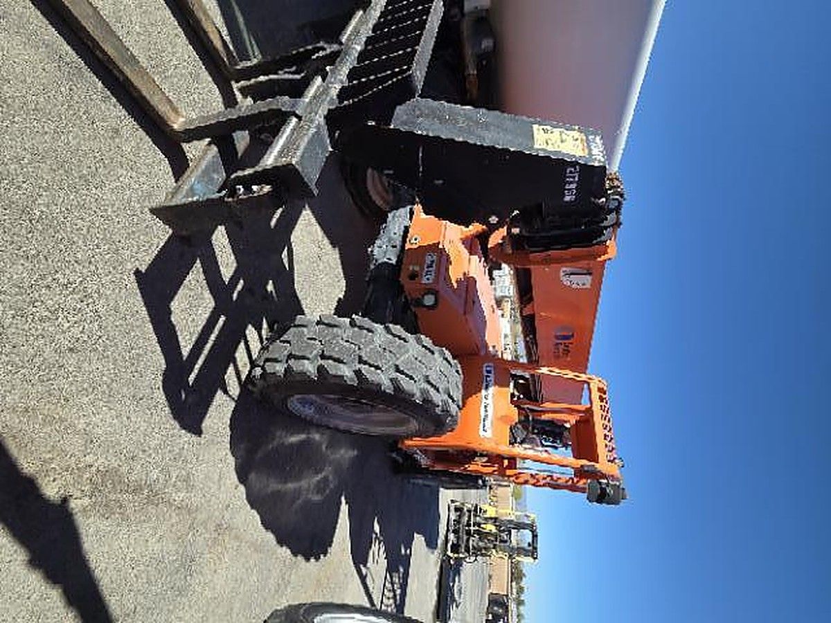 SKYTRAK 8042 photo 2