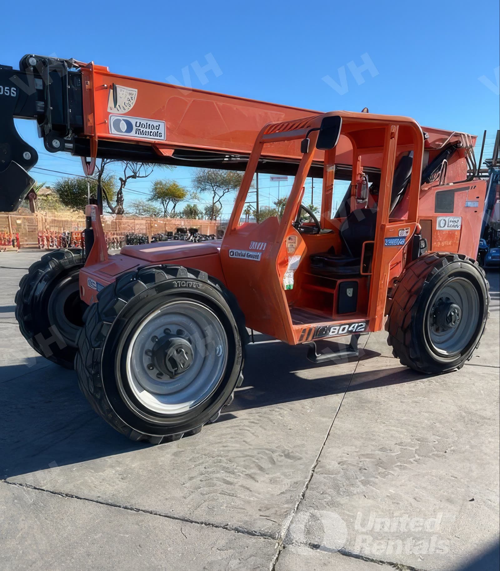 2019 SkyTrak 8042 FORKLIFT VARIABLE REACH 8000# 40-49' photo 5