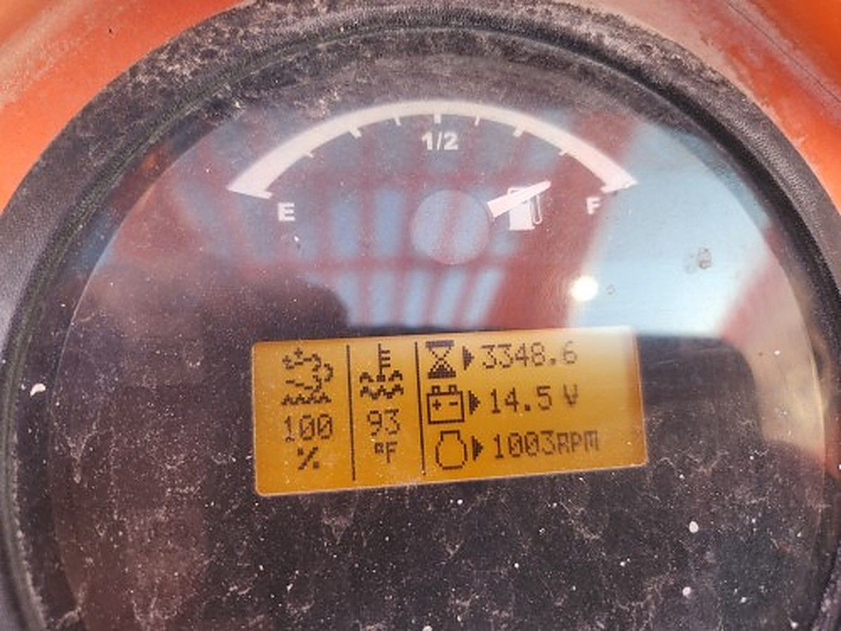 SKYTRAK 8042 photo 5