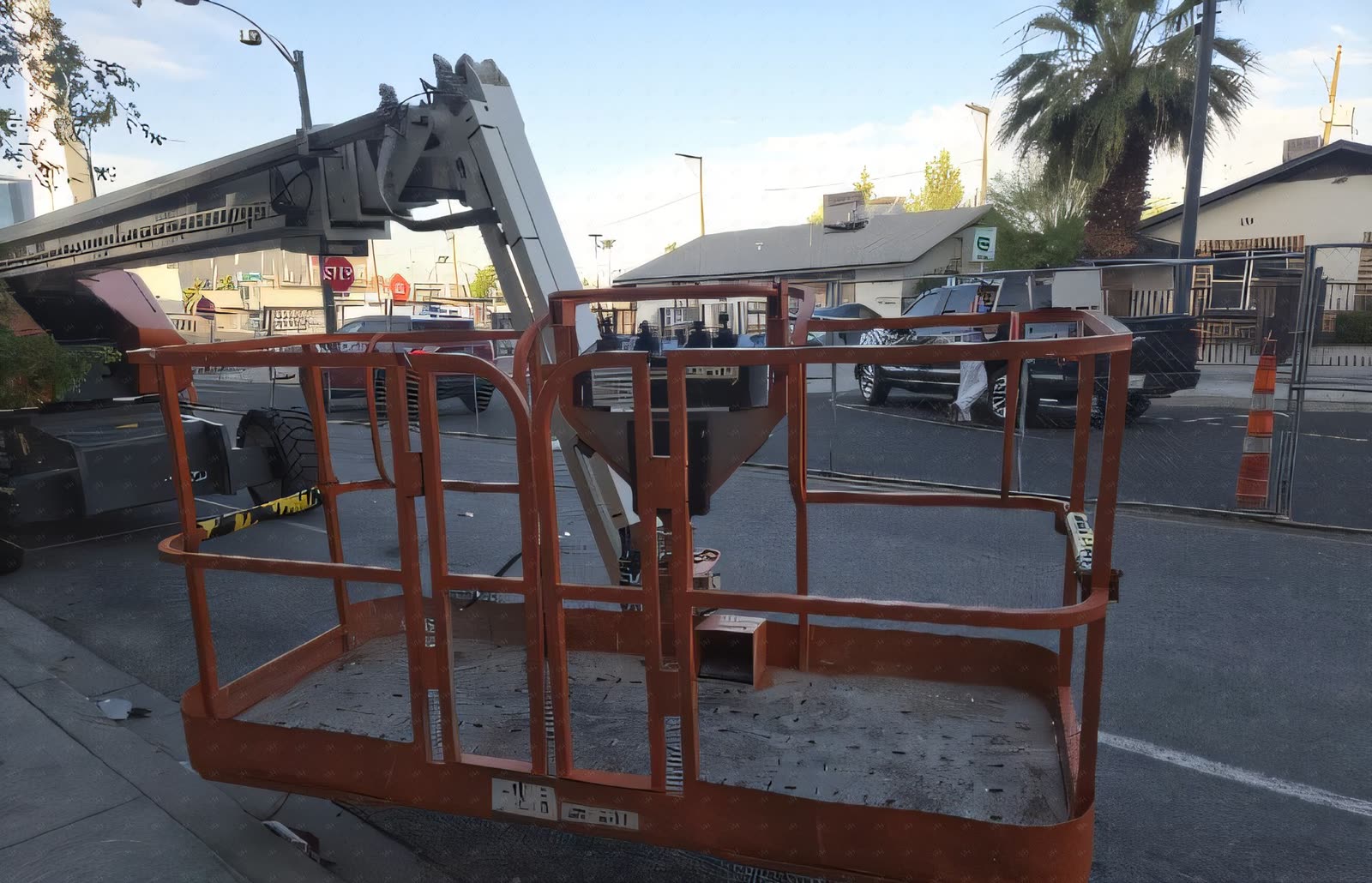 2019 SNORKEL 660SJ BOOM 65-70' TELESCOPIC