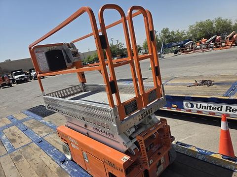 2019 SNORKEL S3215L Scissor Lift 14-18' Electric