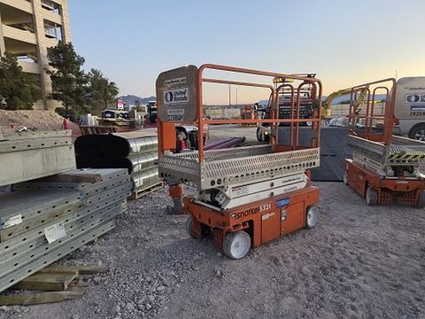 2019 SNORKEL S3215L Scissor Lift 14-18' Electric