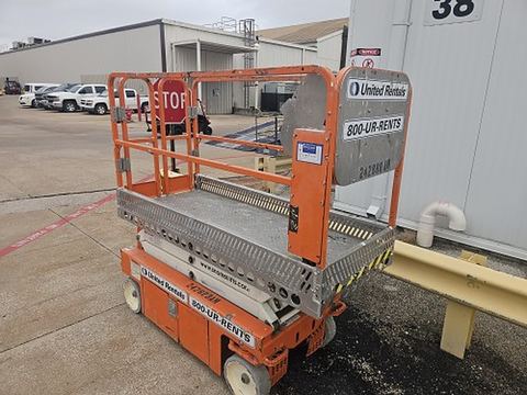 2019 SNORKEL S3215L Scissor Lift 14-18' Electric