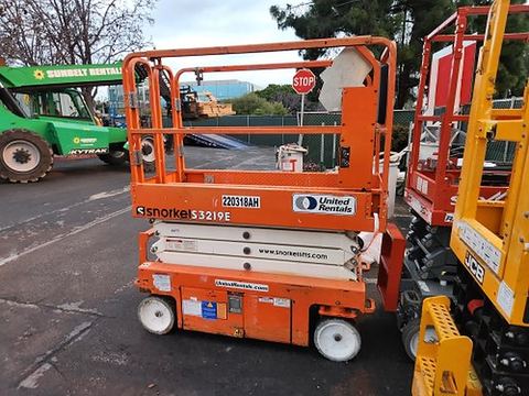 2019 SNORKEL S3219E Scissor Lift 19' Electric
