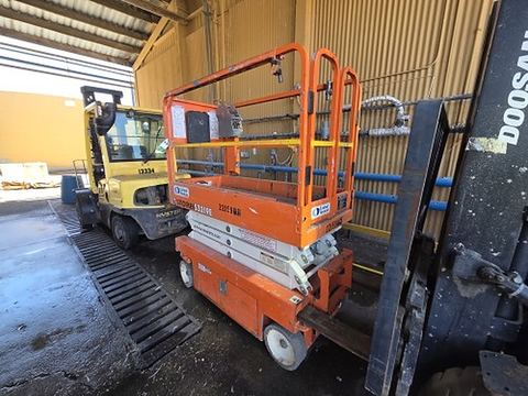 2019 SNORKEL S3219E Scissor Lift 19' Electric