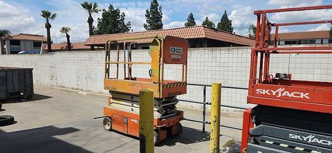 2019 SNORKEL S3219E Scissor Lift 19' Electric