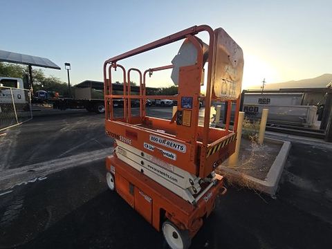 2019 SNORKEL S3219E Scissor Lift 19' Electric