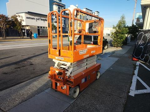 2019 SNORKEL S3219E Scissor Lift 19' Electric