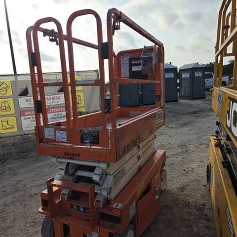 2019 SNORKEL S3219E Scissor Lift 19' Electric
