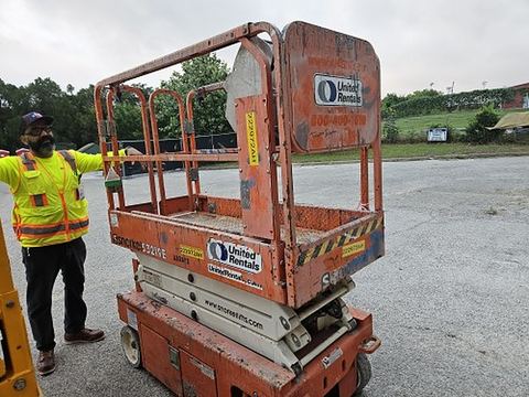 2019 SNORKEL S3219E Scissor Lift 19' Electric