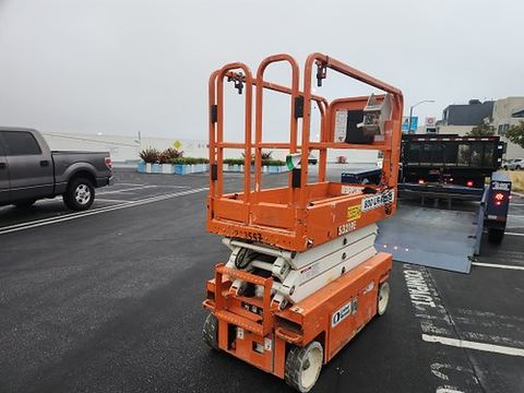 2019 SNORKEL S3219E Scissor Lift 19' Electric