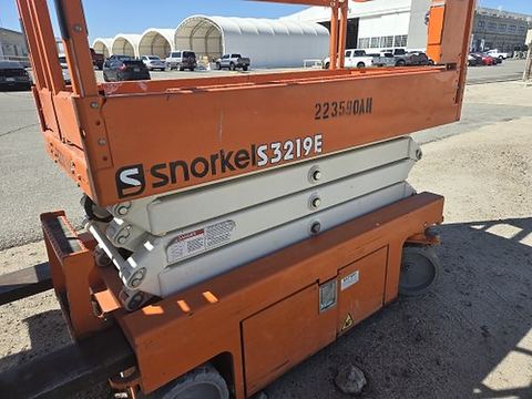 2019 SNORKEL S3219E Scissor Lift 19' Electric