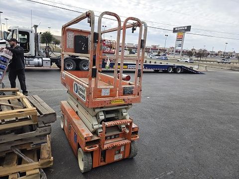 2019 SNORKEL S3219E Scissor Lift 19' Electric