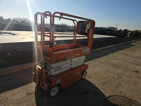 2019 SNORKEL S3219E Scissor Lift 19' Electric