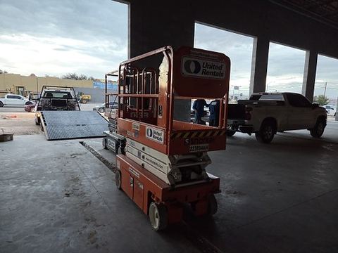 2019 SNORKEL S3219E Scissor Lift 19' Electric