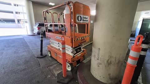 2019 SNORKEL S3219E Scissor Lift 19' Electric