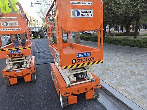 2019 SNORKEL S3219E Scissor Lift 19' Electric