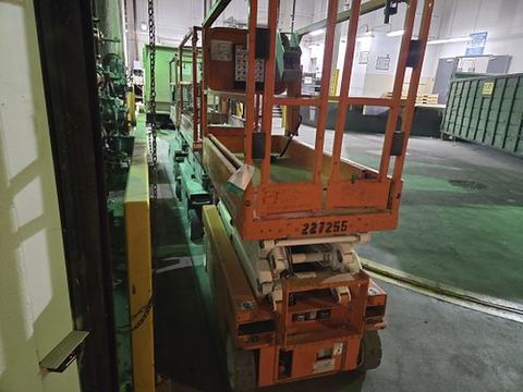 2019 SNORKEL S3219E Scissor Lift 19' Electric