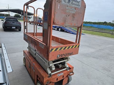 2019 SNORKEL S3219E Scissor Lift 19' Electric