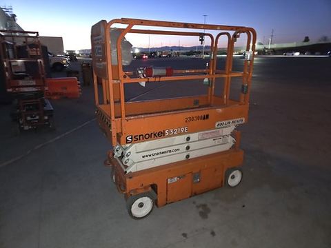 2019 SNORKEL S3219E Scissor Lift 19' Electric