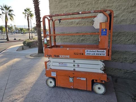 2019 SNORKEL S3219E Scissor Lift 19' Electric